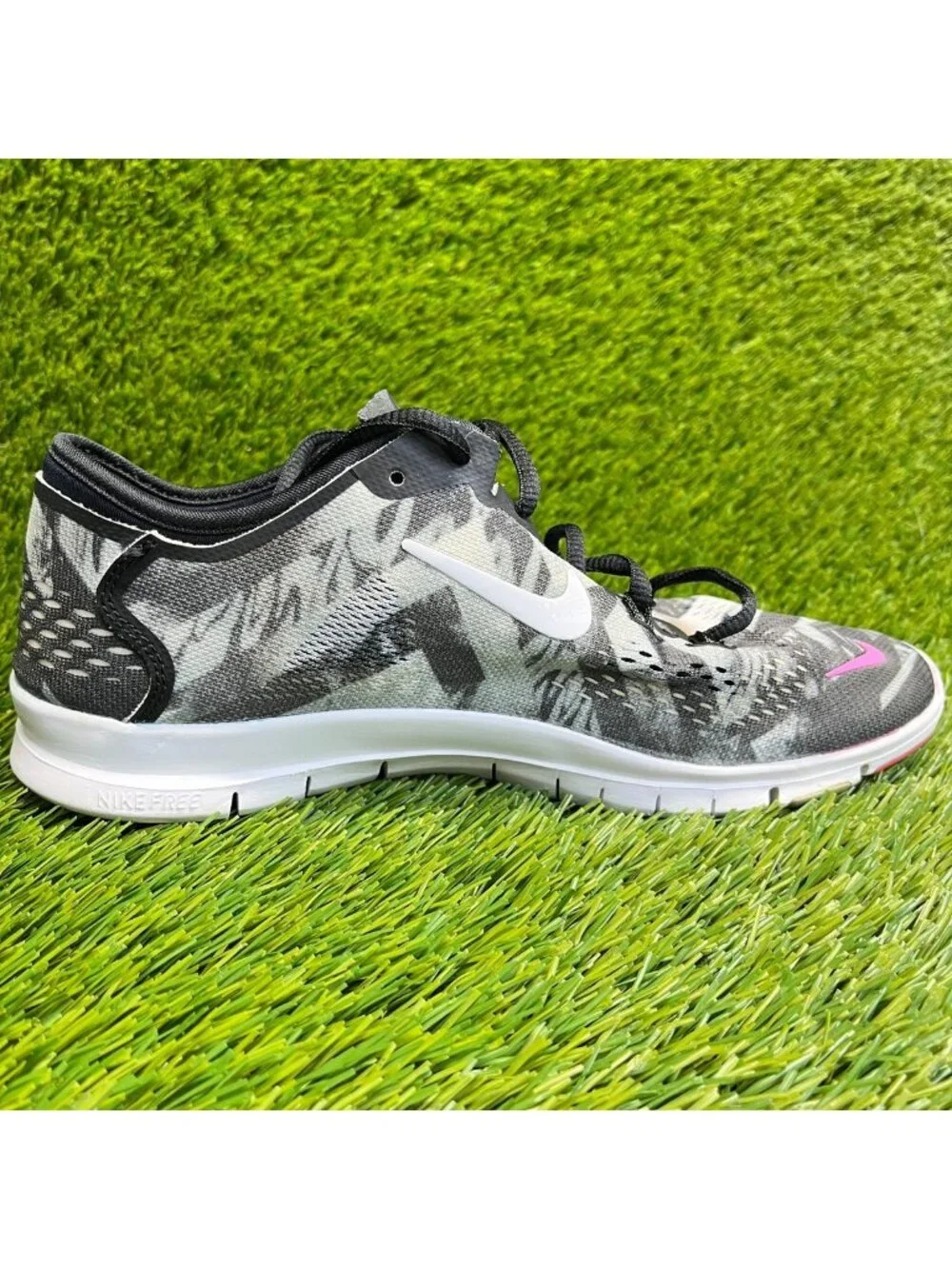 Nike Free 5.0 TR Fit 4 Womens Size 8 Black Gray White Running Shoes Sneakers